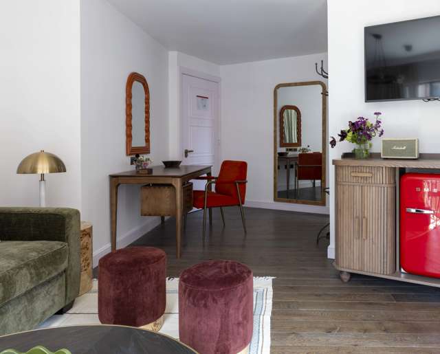 London // Deluxe Chamber King One Bedroom Suite