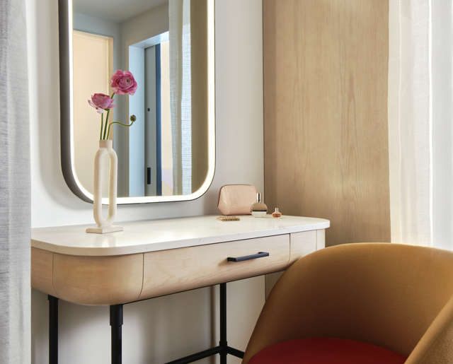 New York City // Chamber King Vanity